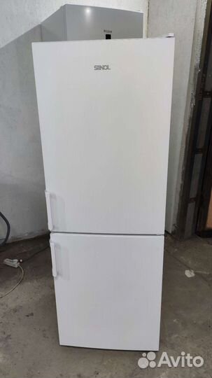 Холодильник Stinol No Frost