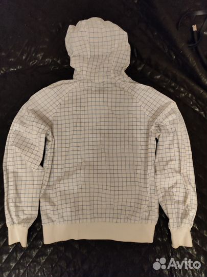 Ветровка белая школьная