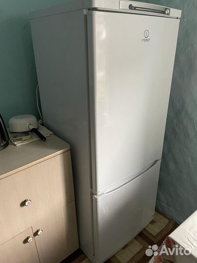 Холодильник бу indesit с ситемой no frost