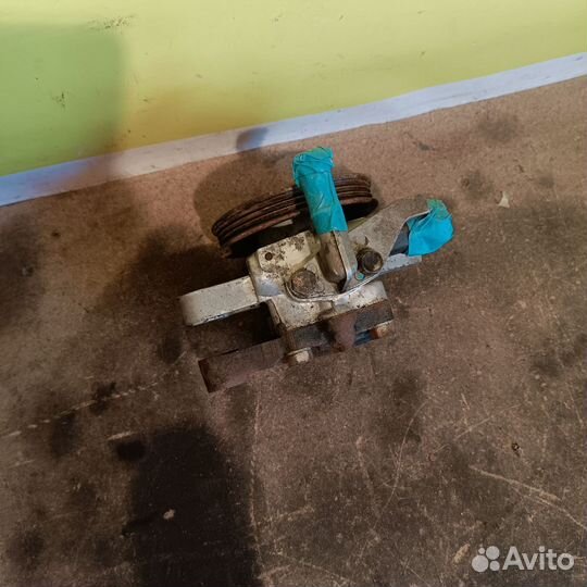 Насос Гура Hyundai Sonata 4 EF тагаз 2.0 л