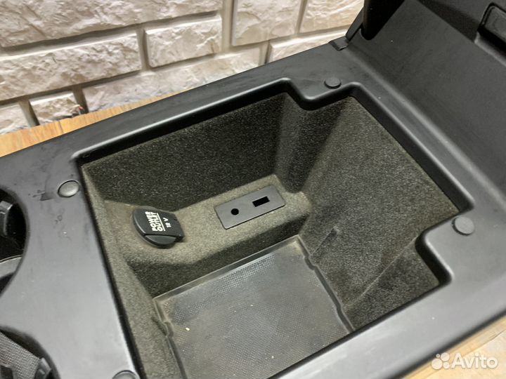 Porsche Macan S Консоль центральная