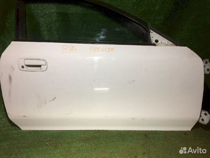 Дверь правая Honda Prelude BB5 Белая царапины
