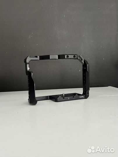 Panasonic lumix dc-gh5 в коробке + клетка