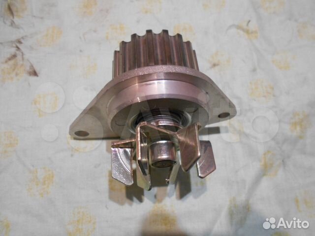 Водяной насос Citroen C3 1.1-1.4