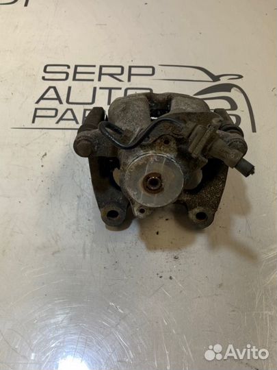 Суппорт задний правый Volkswagen Passat B6 2.0 BMR