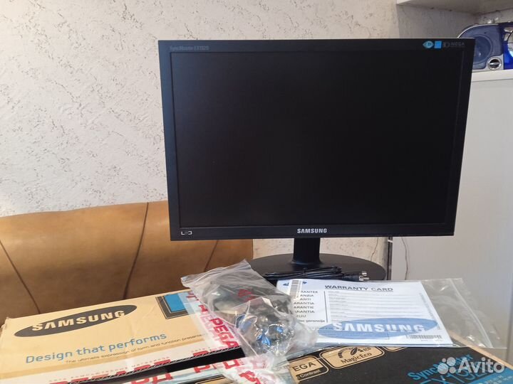 Монитор Samsung EX1920W