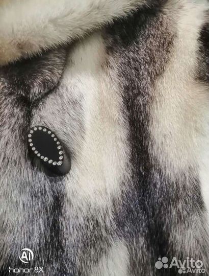 Шуба норковая короткая с капюшоном