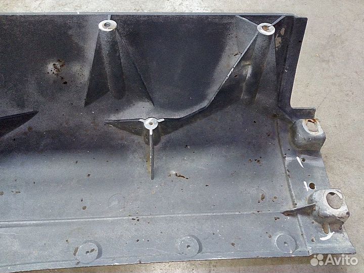 Продолжение левого корпуса ступеней MAN (Ман) TGA 00-08 (81615100555)