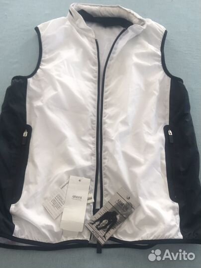 Armani. Жилетка мужская