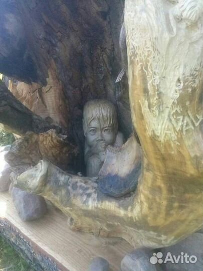 Деревянные фигуры из дуба