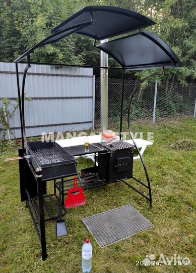 Мангал с крышей