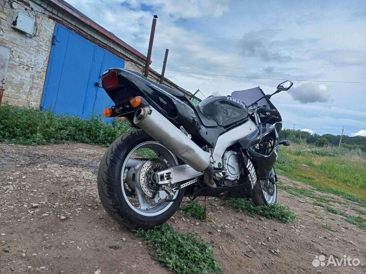 Yamaha YZF 1000R