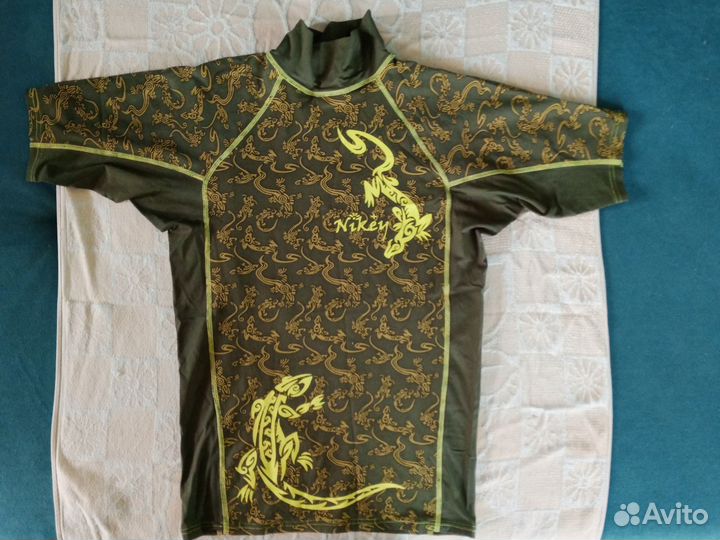 Детская футболка для плавания