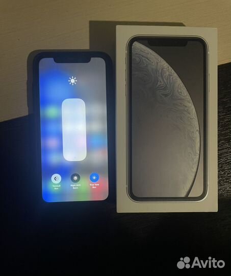 iPhone Xr, 64 ГБ