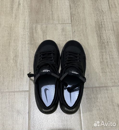 Кроссовки Nike размер 43