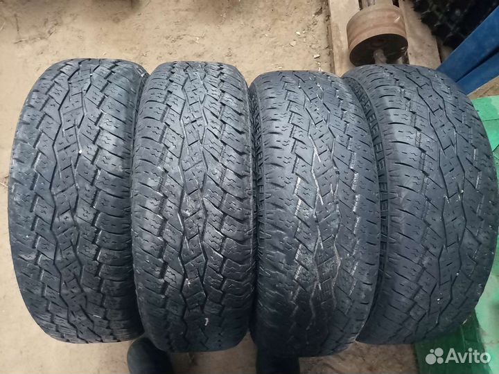 Toyo Open Country M/T 215/65 R16 98H