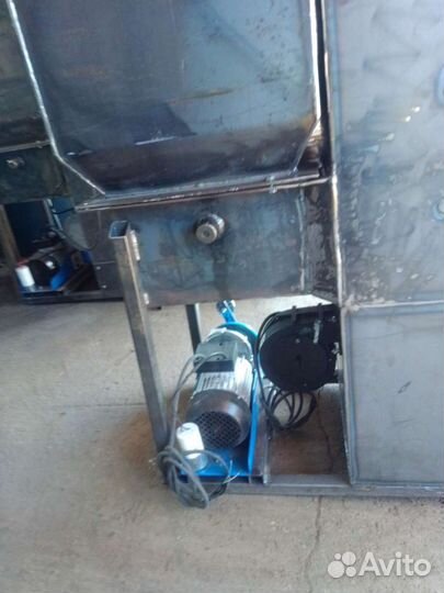 Твердотопливный котел с автоматической подачей угл