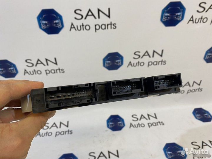 Блок иммобилайзера Bmw 5 F10 N52B30AF 2010