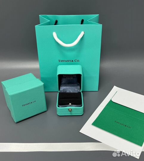 Упаковка Tiffany & Co коробка