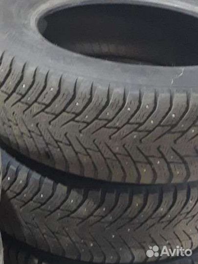 Nokian Tyres Hakkapeliitta 8 225/65 R17