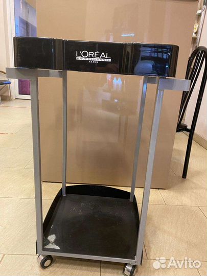 Парикмахерская тележка. Станция под шампуни
