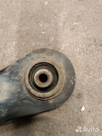 Рычаг подвески передний левый Renault Grand Scenic