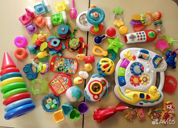 Развивающие игрушки пакетом