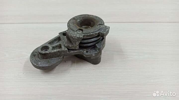 Натяжитель ролика BMW X5 E53 N62 4.4