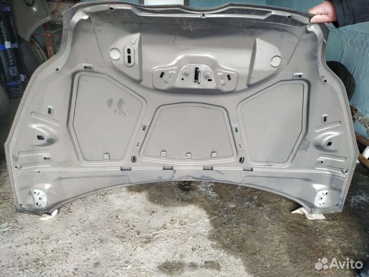 Капот форд фокус 3 оригинал с дефектом