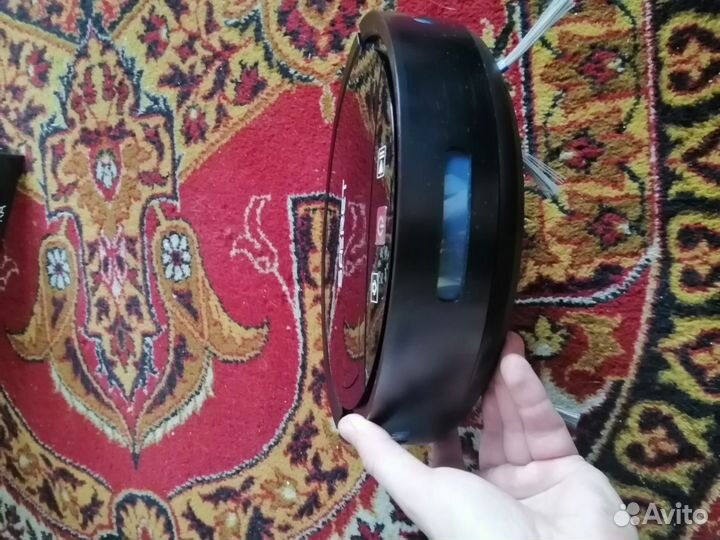 Робот пылесос Sferet