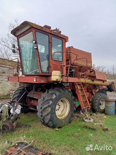 Комбайн Ростсельмаш Дон 1500, 1990