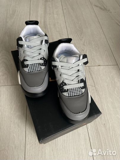 Кроссовки nike air jordan 4 детские 30-35