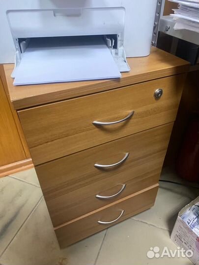 Шкаф напольный