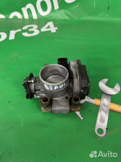 Дроссельная заслонка Volkswagen passat b5 1.6
