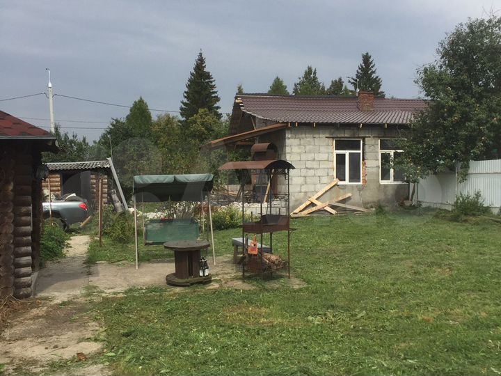 Дом 50 м² на участке 8 сот.