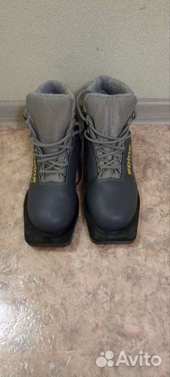 Лыжные ботинки 36