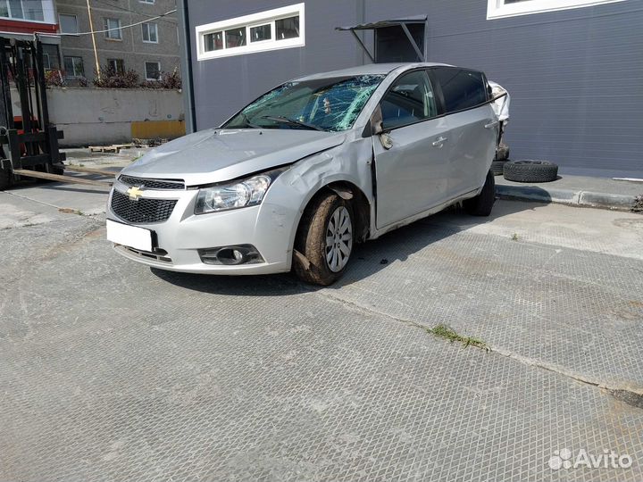 Chevrolet Cruze (автомобиль в разборе)