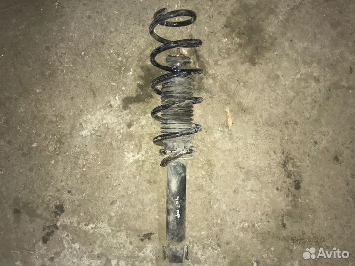 Амортизатор передний правый Peugeot 407