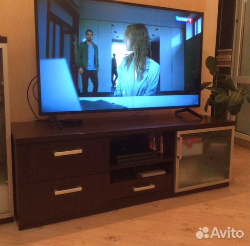 Тумба под телевизор