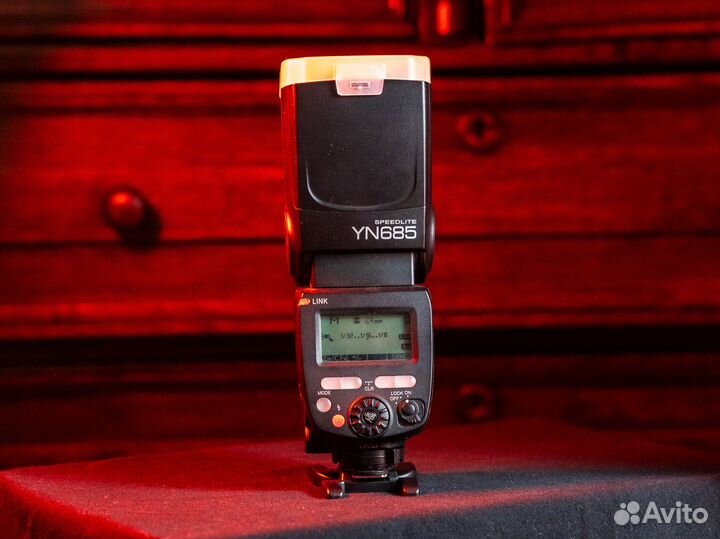 Вспышка Yongnuo Speedlite YN685 для Canon