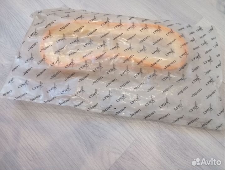 Фильтр воздушный на Мерседес 190