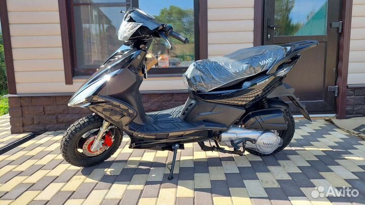 Скутер Vento Corsa