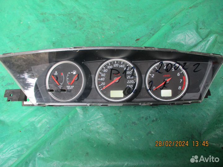 Nissan Primera 2002-2005 панель приборов АКПП