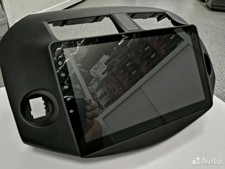 Магнитола на RAV4 Toyota на Android