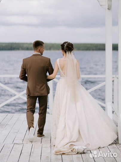 Свадебное платье