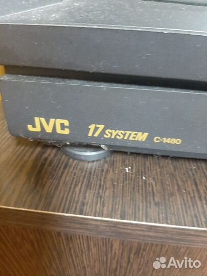 Телевизор JVC