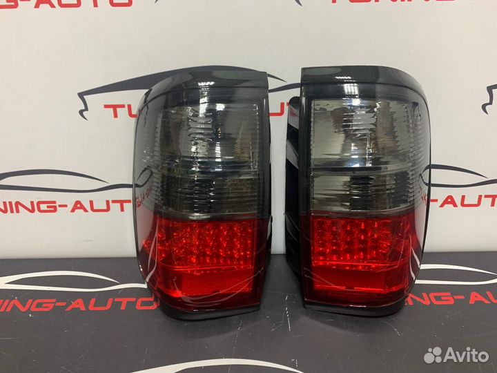 Стопы RH+LH Nissan Terrano (R50) 1995-2002 год (комплект LED, темно-красные)