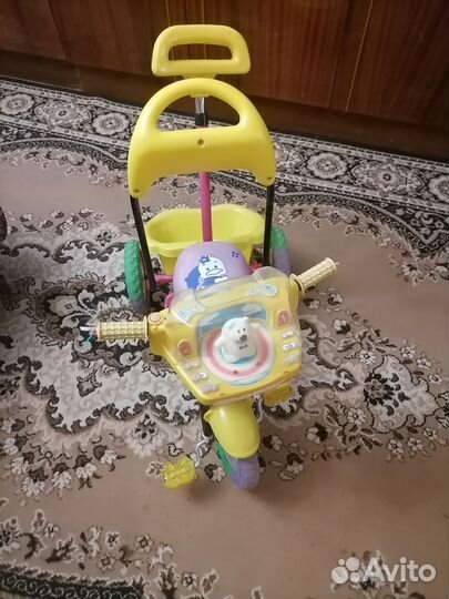 Трехколесный велосипед