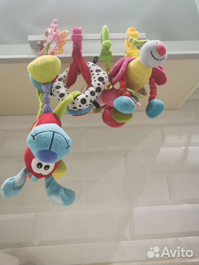 Игрушки подвески для малышей