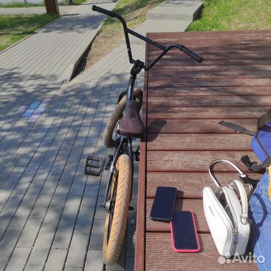 Осталась одна 2.3 покрышка Fitbikeco TA bmx